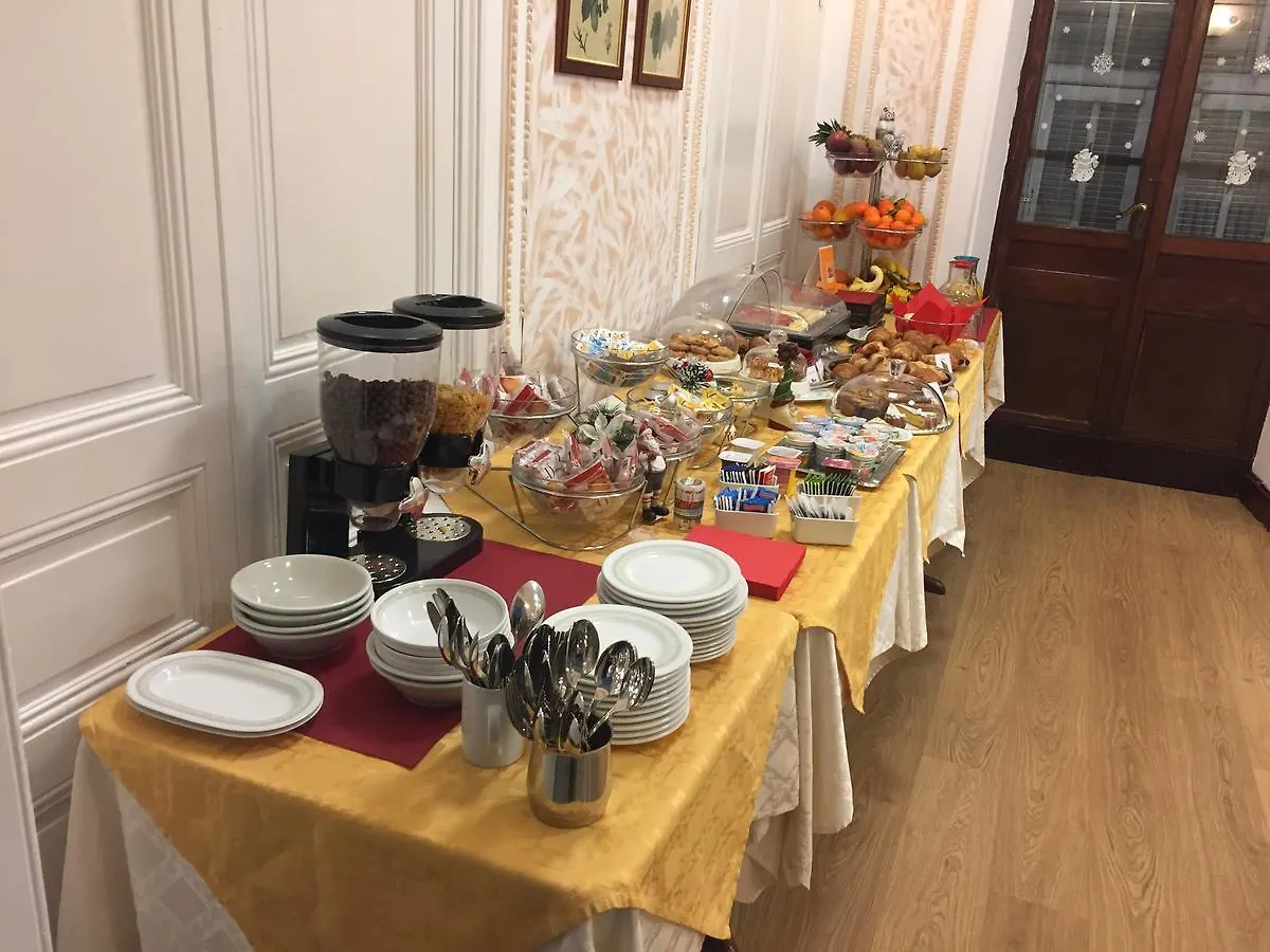 Hotel Milano Sanremo 3*,  Italy