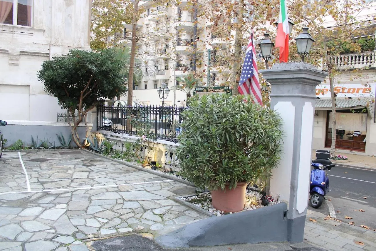Hotel Milano Sanremo 3*,  Italy