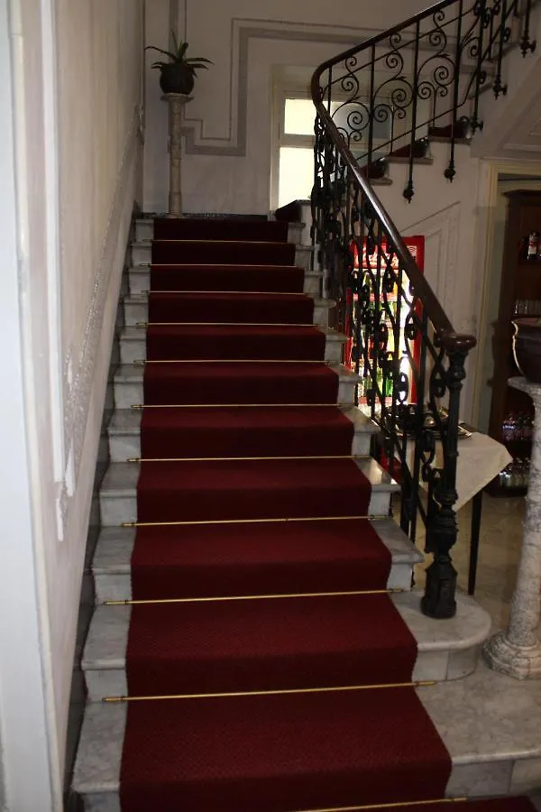 Hotel Milano Sanremo 3*,